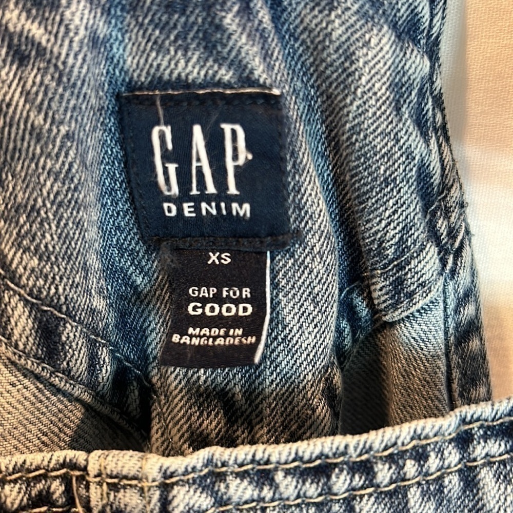 Gap Denim Bib Overalls Washed NWT - Picture 3 of 4